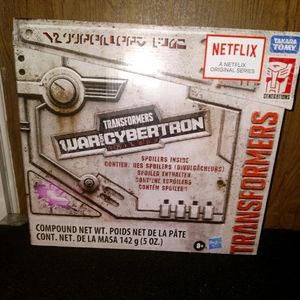 Transformers Netflix ultra magnus